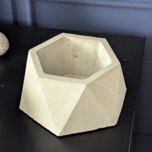Concrete plant pot/ candle holder